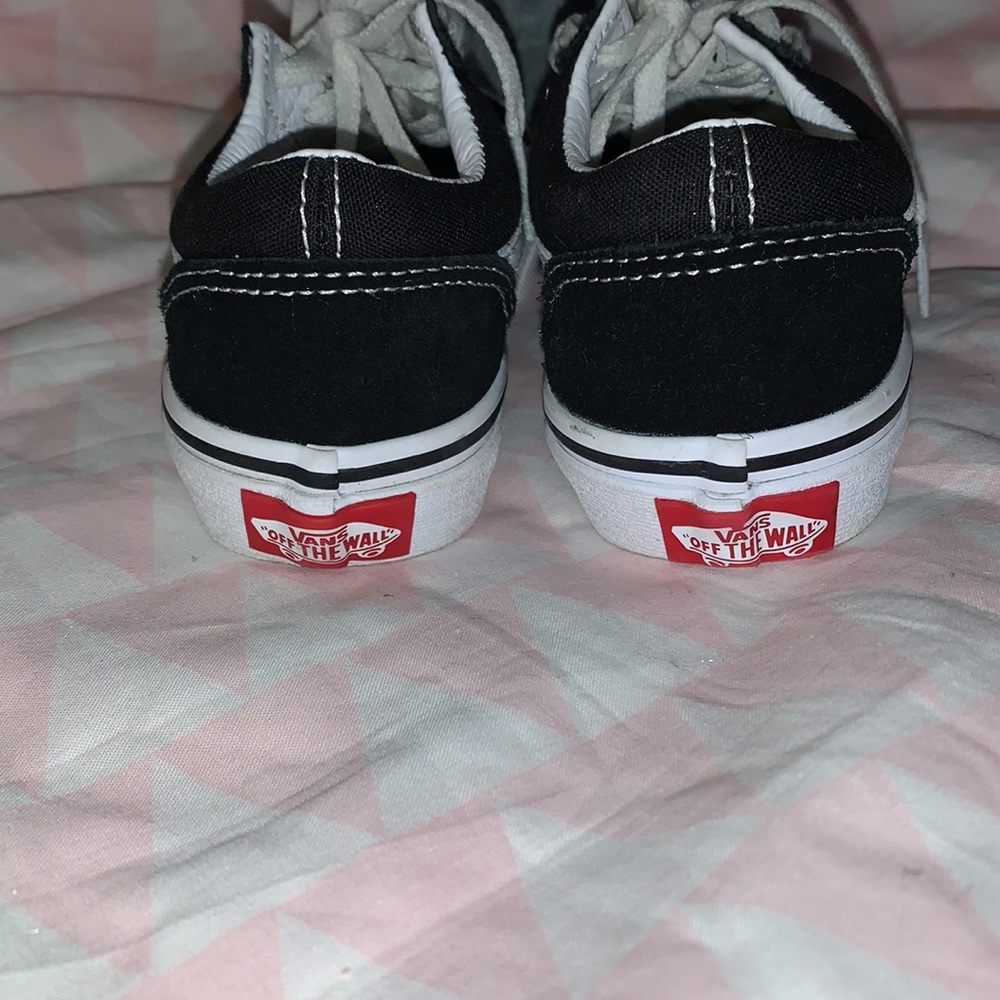 Vans - Picture 5 of 5